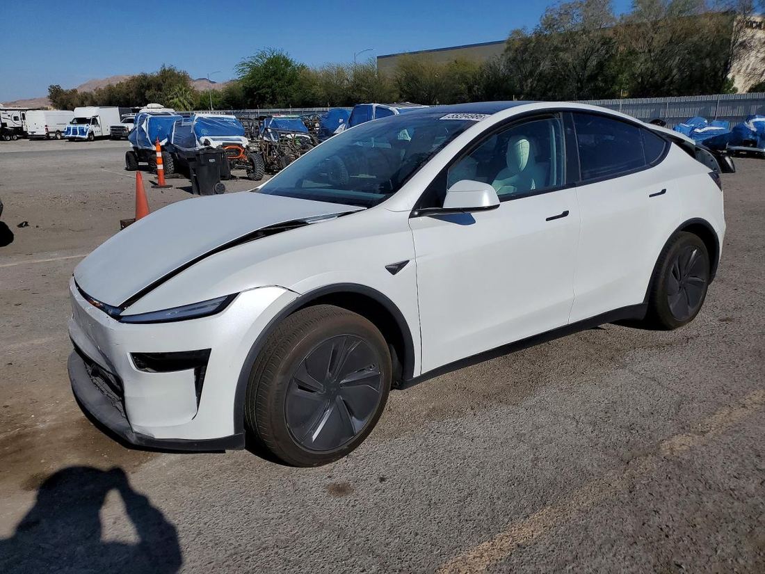 2026 TESLA MODEL Y