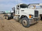 2010 MACK CHU613