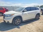 2016 TOYOTA HIGHLANDER