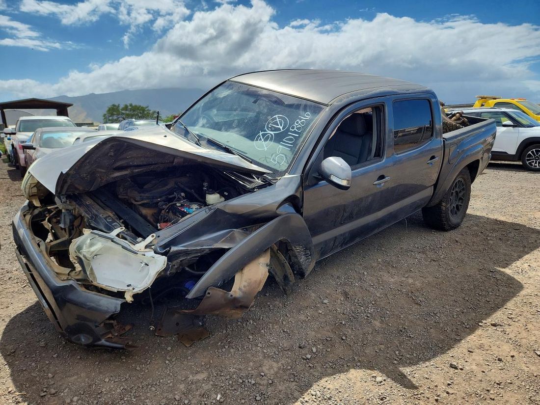 2013 TOYOTA TACOMA