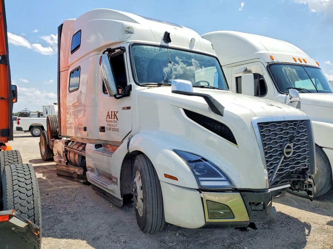 2019 VOLVO VN