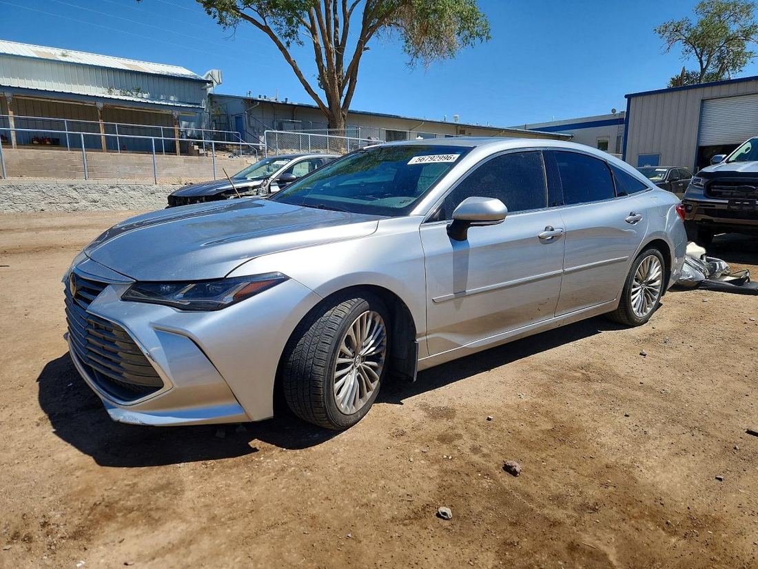 2019 TOYOTA AVALON