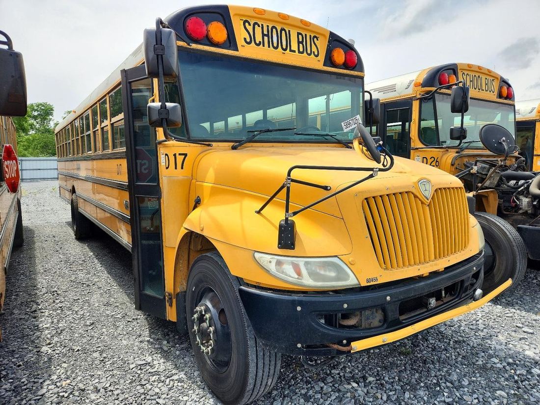 2013 IC CORPORATION SCHOOL BUS