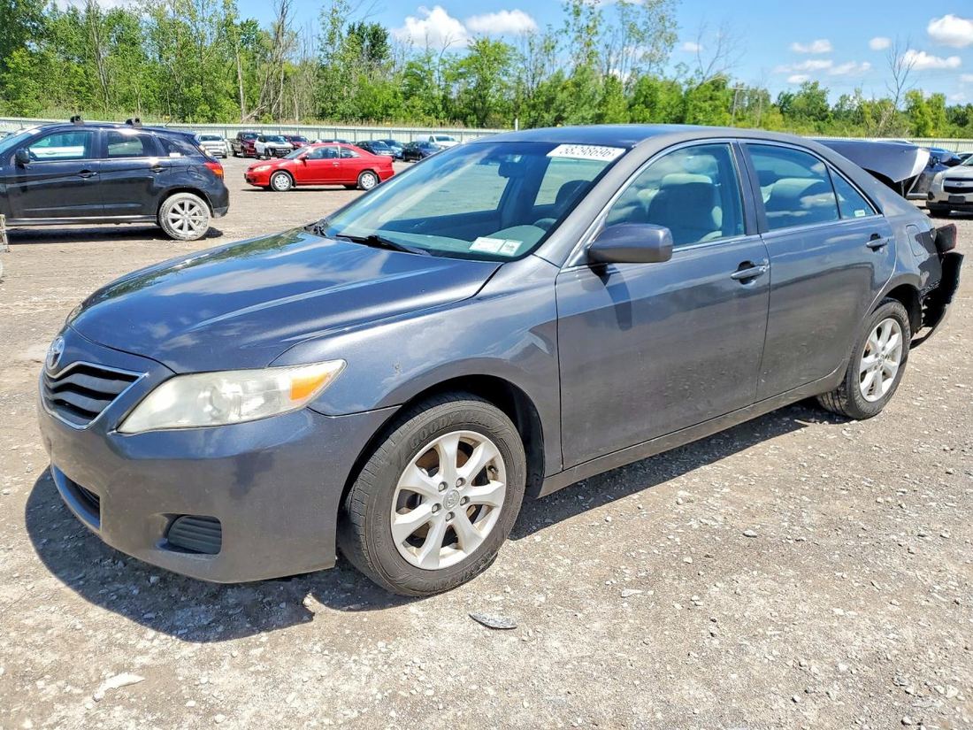 2011 TOYOTA CAMRY