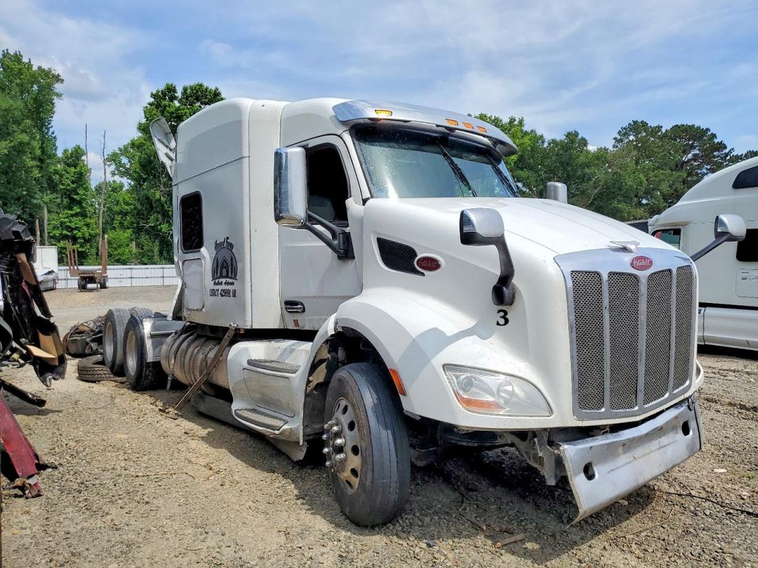 2013 PETERBILT 579