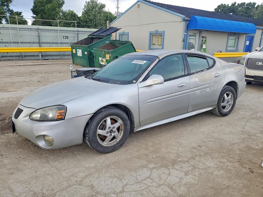 2004 PONTIAC GRAND PRIX