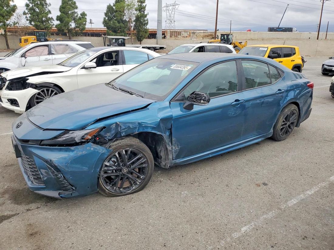 2026 TOYOTA CAMRY