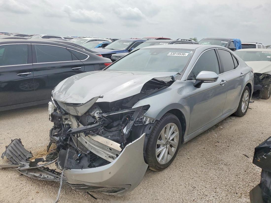 2023 TOYOTA CAMRY