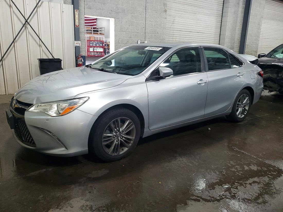 2017 TOYOTA CAMRY