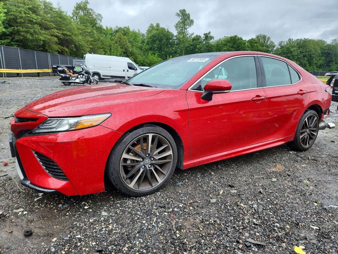 2019 TOYOTA CAMRY