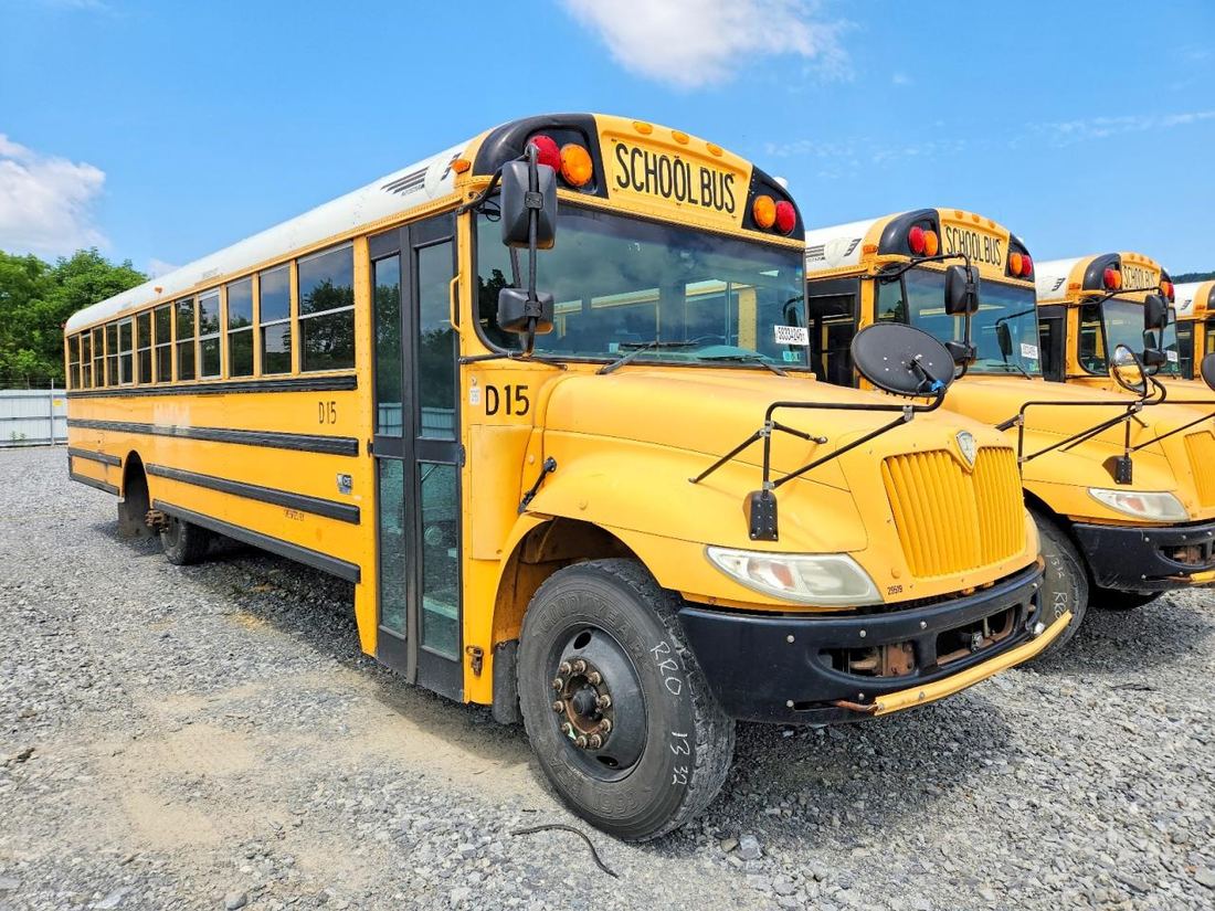 2013 IC CORPORATION SCHOOL BUS