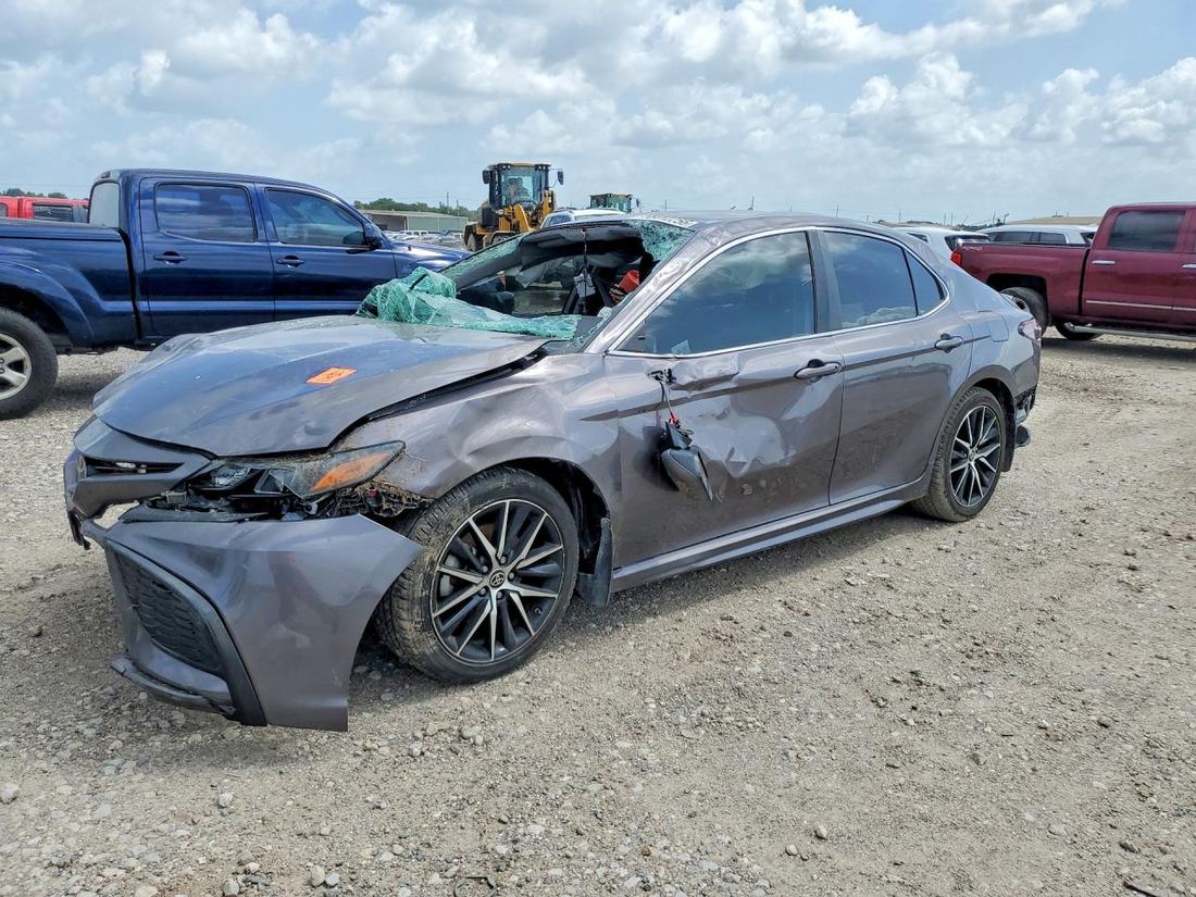 2022 TOYOTA CAMRY