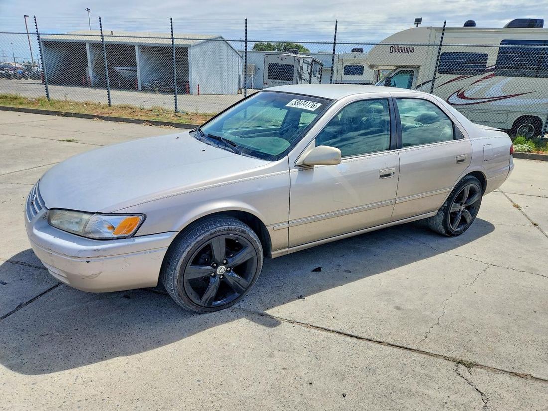 1997 TOYOTA CAMRY