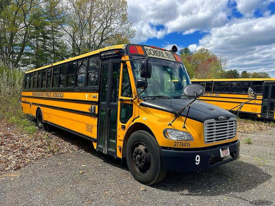 2015 FREIGHTLINER CHASSIS