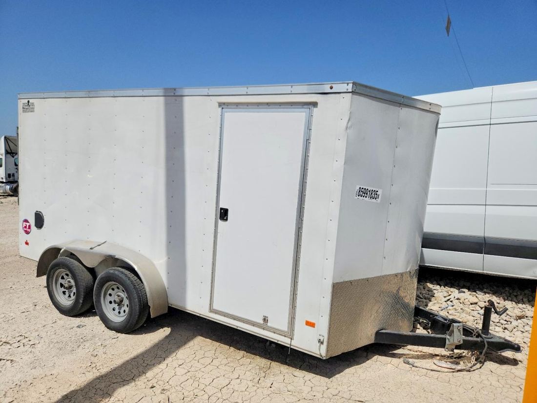 2016 WELLS CARGO TRAI