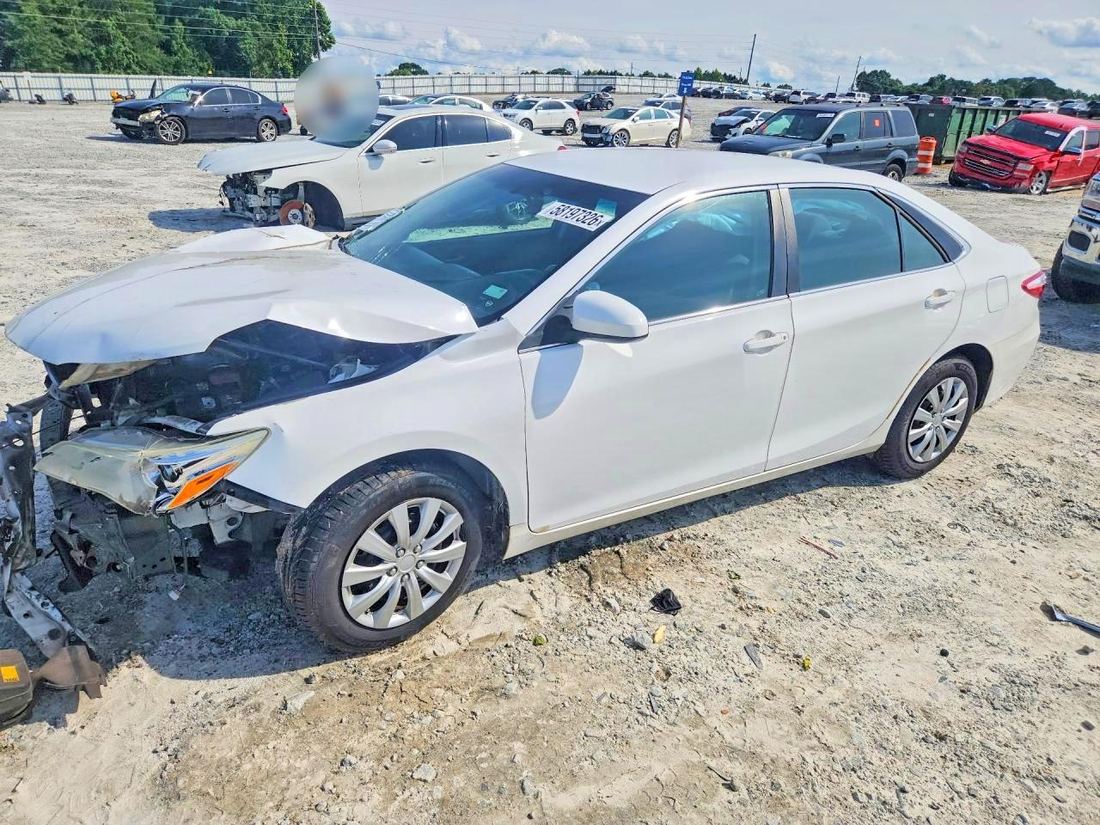2015 TOYOTA CAMRY