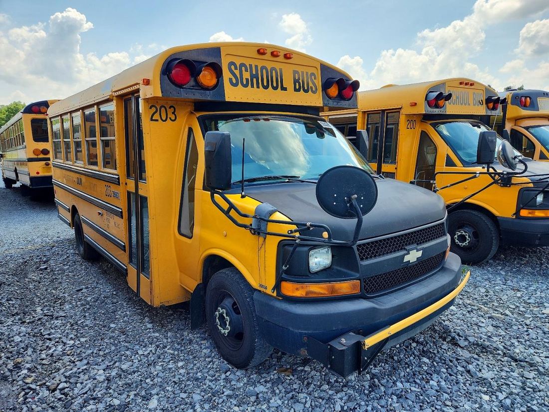2010 CHEVROLET BUS