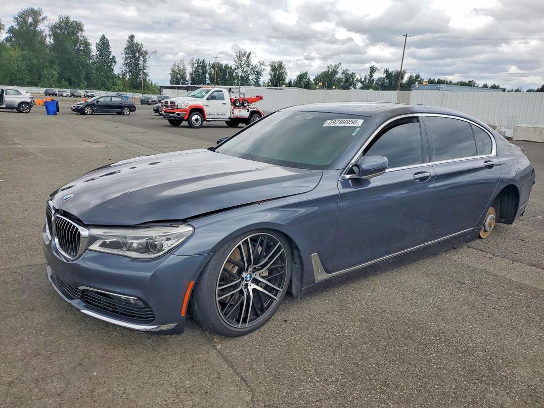 2016 BMW 750