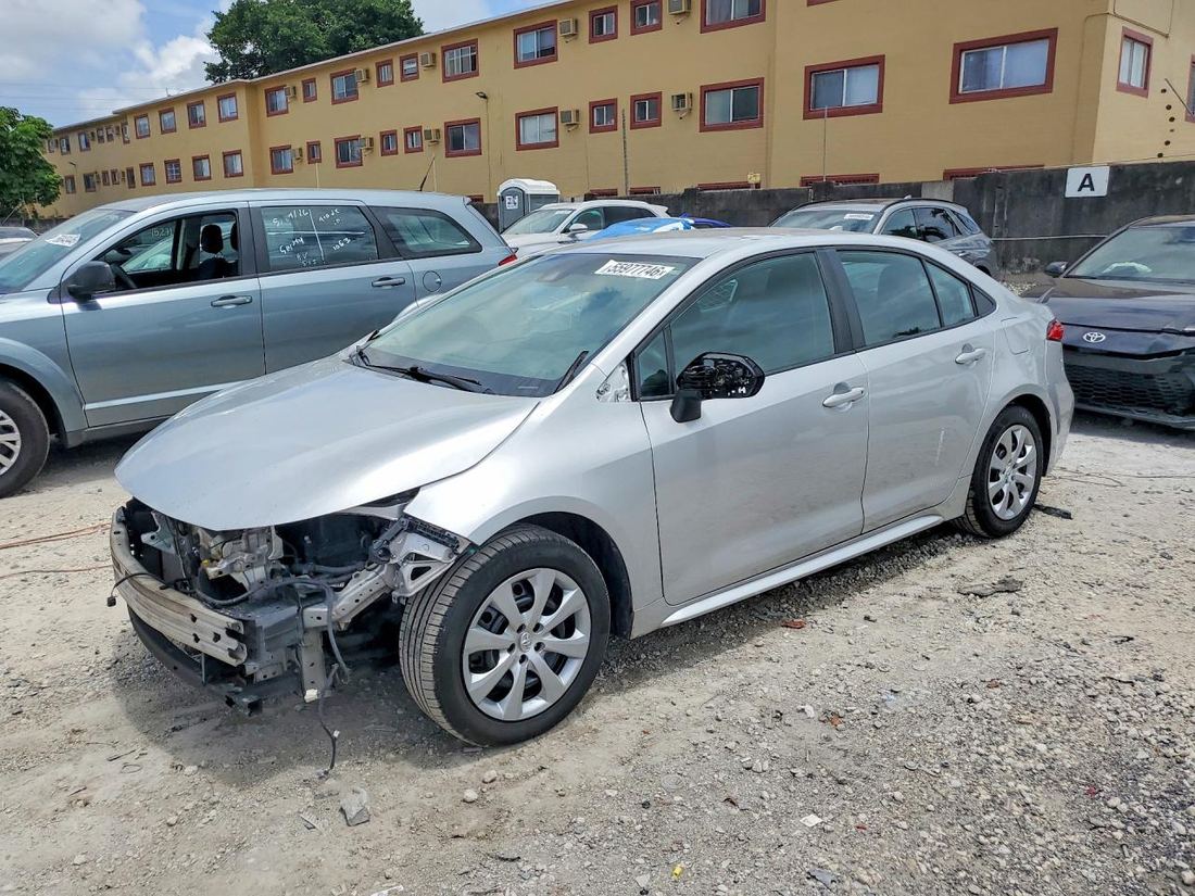 2022 TOYOTA COROLLA