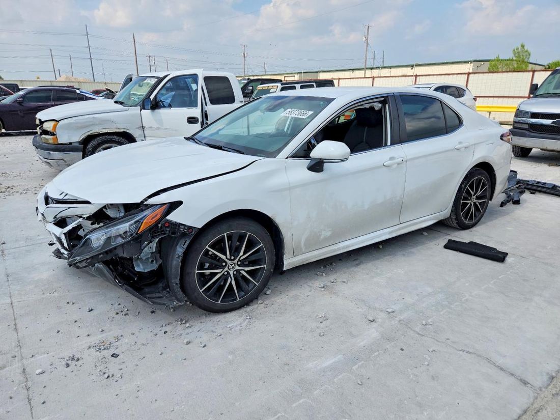 2024 TOYOTA CAMRY