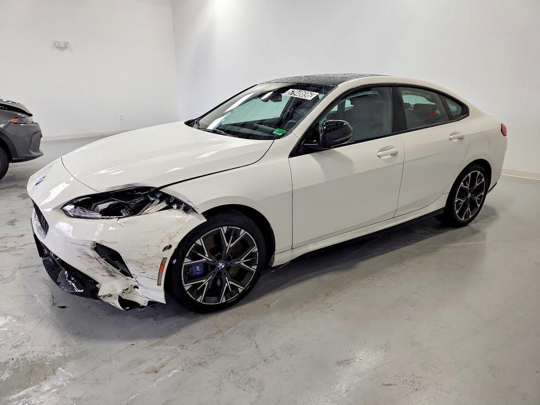 2026 BMW 228XI