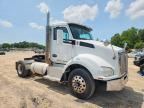 2017 KENWORTH T880