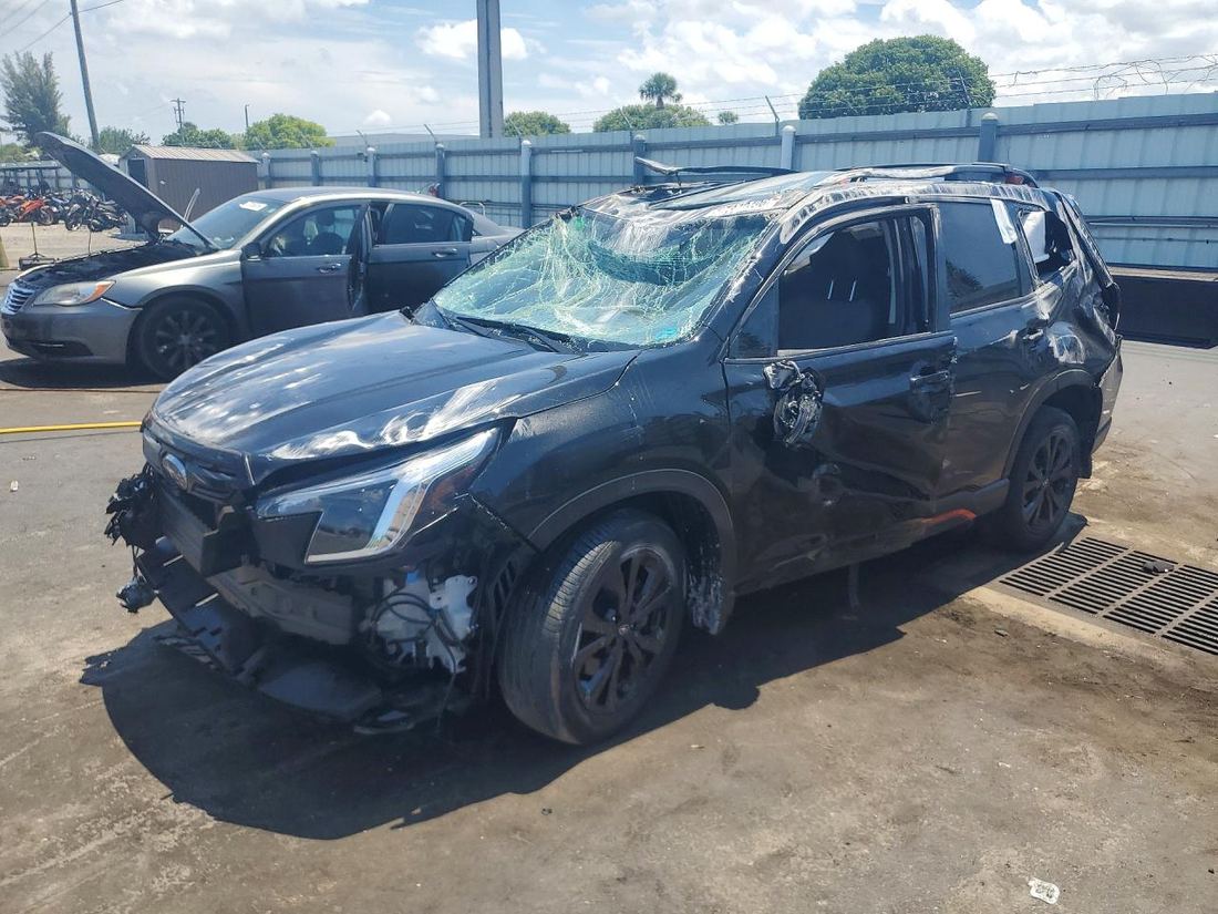 2024 SUBARU FORESTER