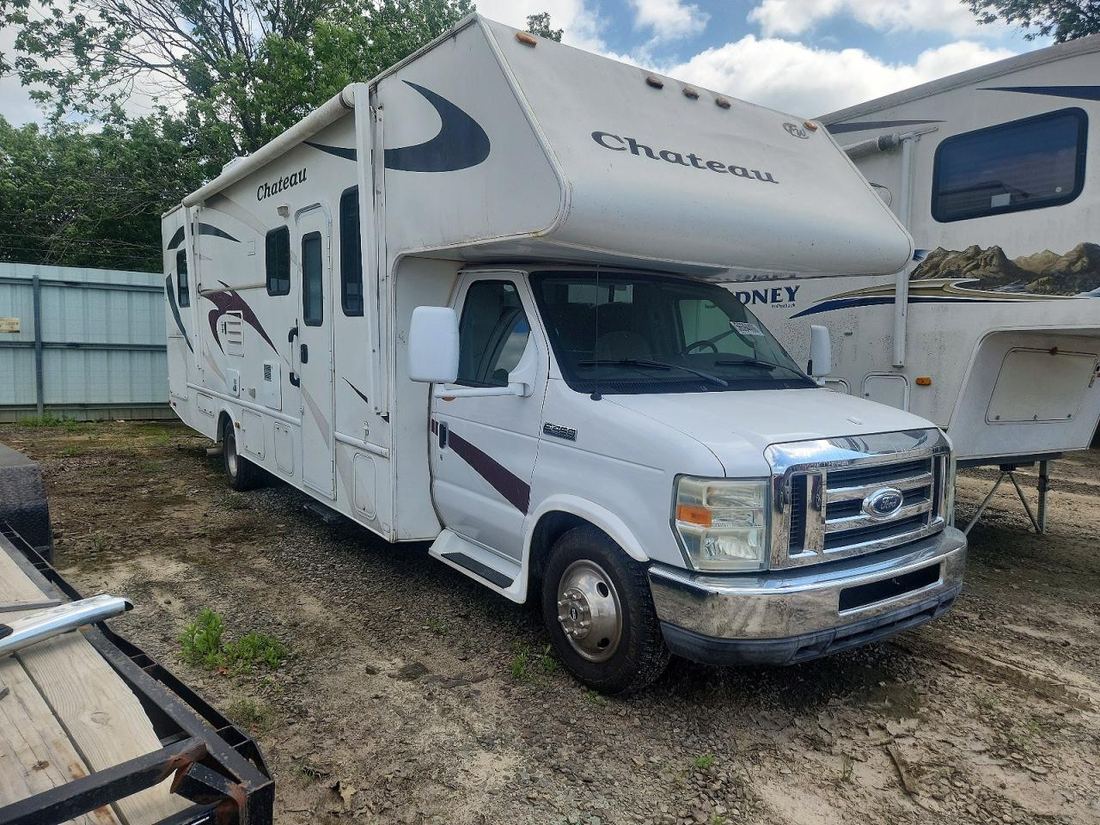 2008 FORD CHATEAU