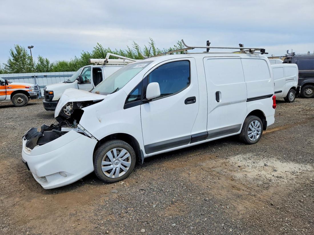 2017 NISSAN NV200