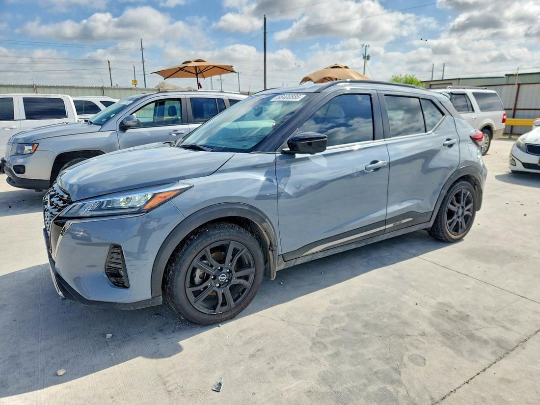 2024 NISSAN KICKS