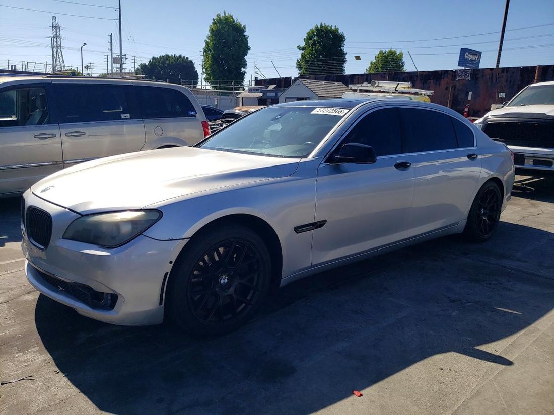 2011 BMW 750