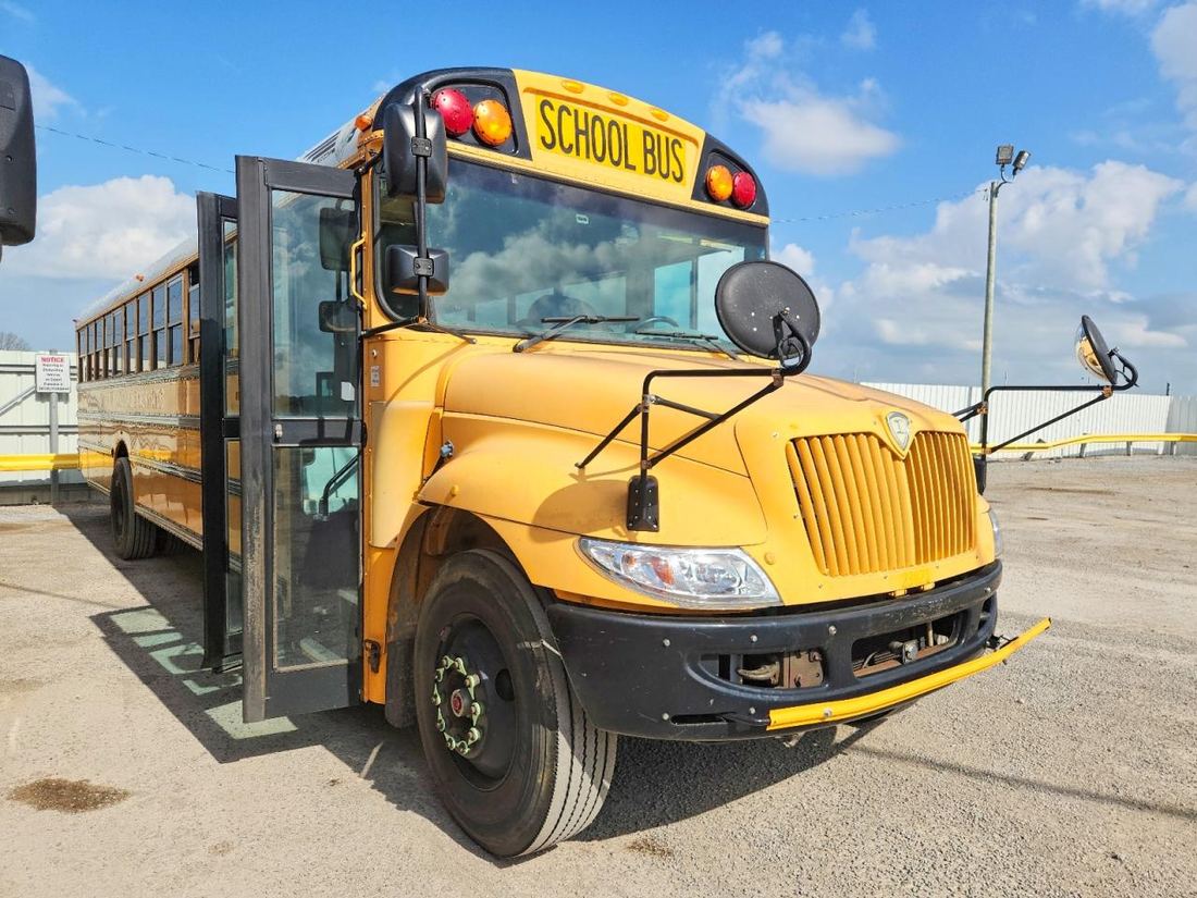 2013 IC CORPORATION CE SERIES SCHOOL