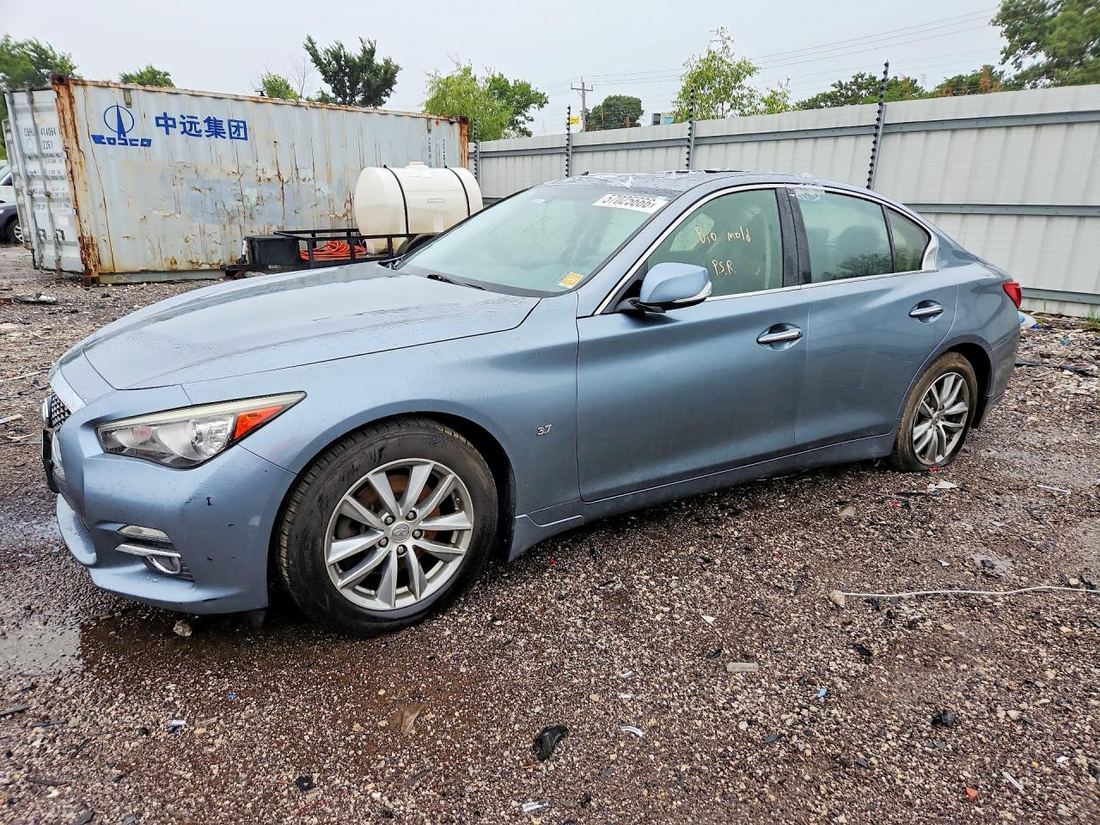 2015 INFINITI Q50