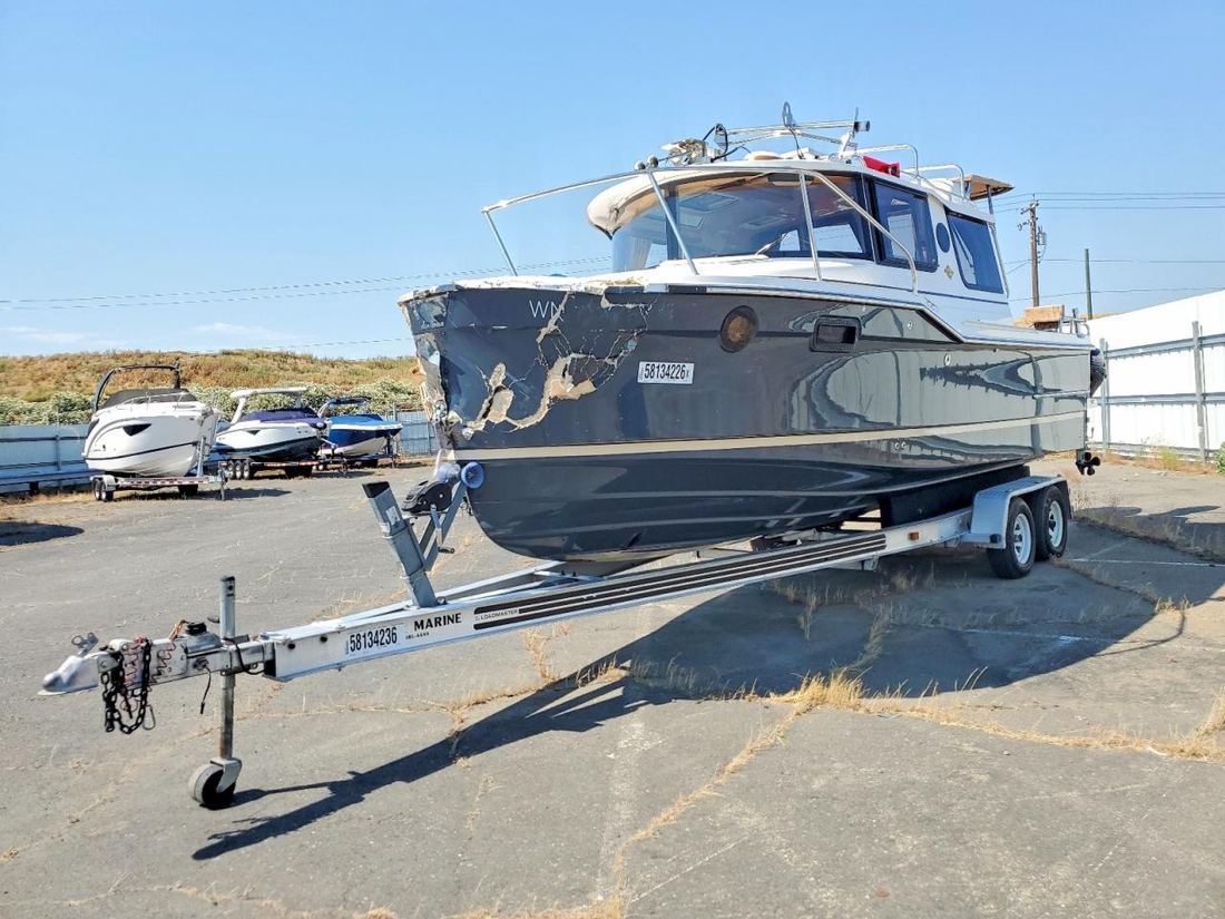 2018 ROUNDTIONS BOAT