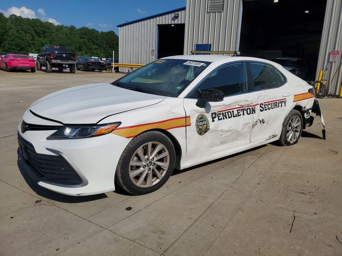 2023 TOYOTA CAMRY