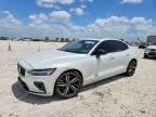 2019 VOLVO S60