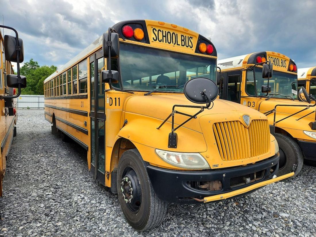 2013 IC CORPORATION SCHOOL BUS