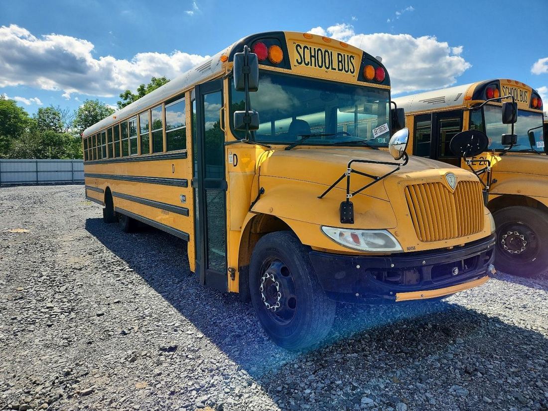 2013 IC CORPORATION SCHOOL BUS