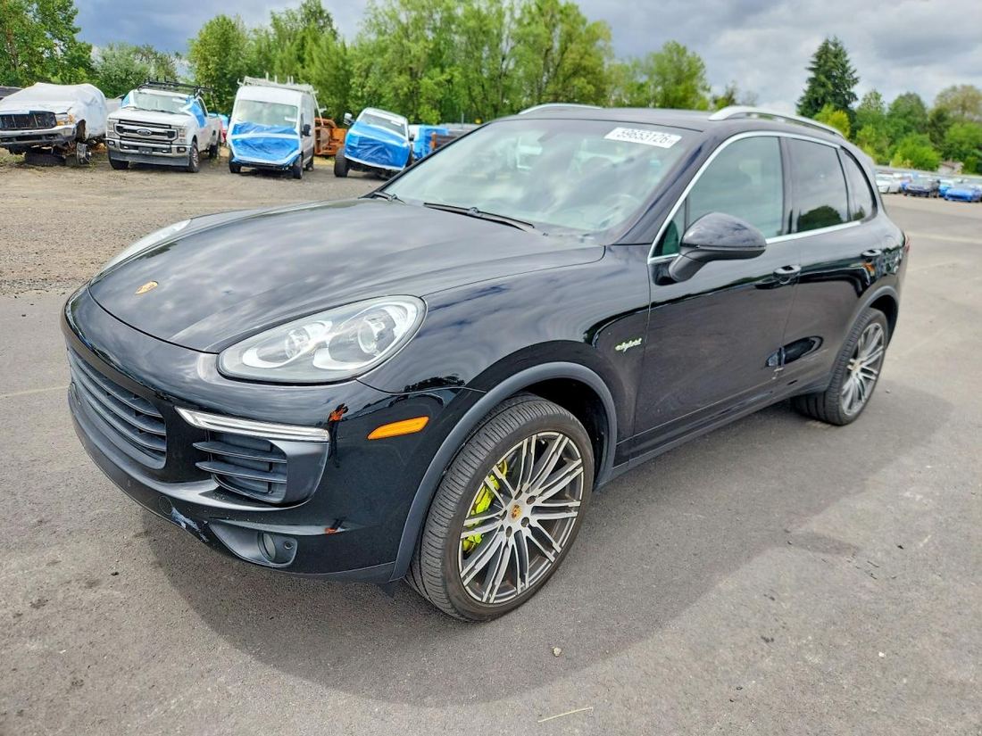 2016 PORSCHE CAYENNE