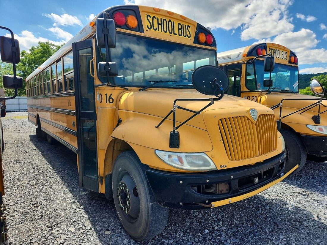 2013 IC CORPORATION SCHOOL BUS