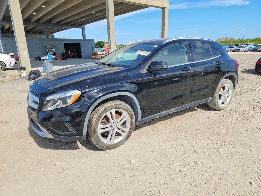 2015 MERCEDES-BENZ GLA