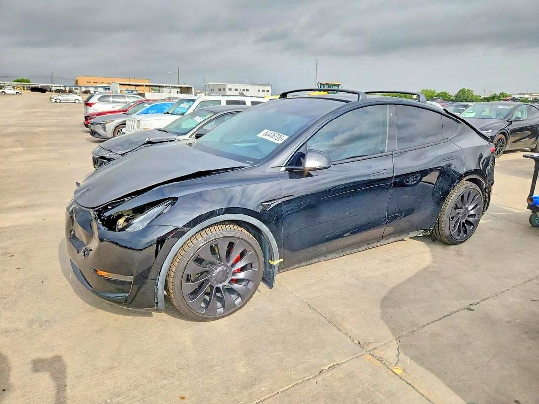 2023 TESLA MODEL Y
