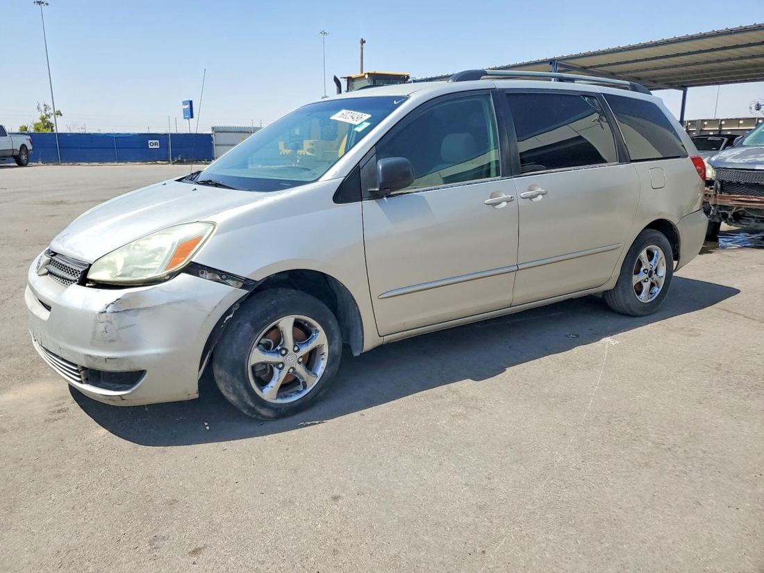 2004 TOYOTA SIENNA