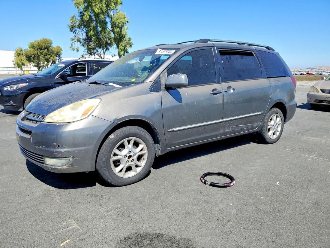 2005 TOYOTA SIENNA