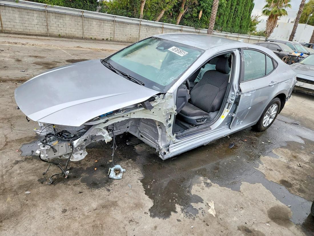 2025 TOYOTA CAMRY