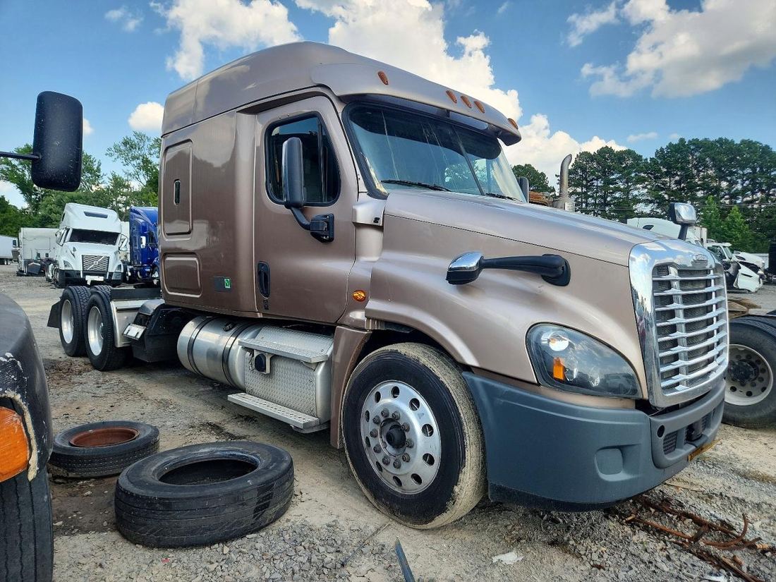 2018 FREIGHTLINER CASCADIA 125