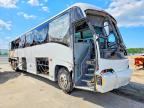2006 MCI J4500
