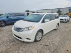 2011 TOYOTA SIENNA