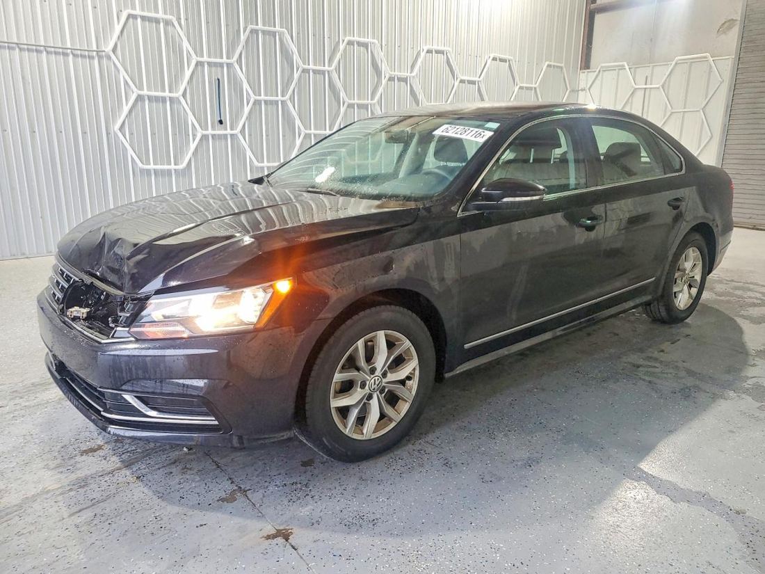 2017 VOLKSWAGEN PASSAT