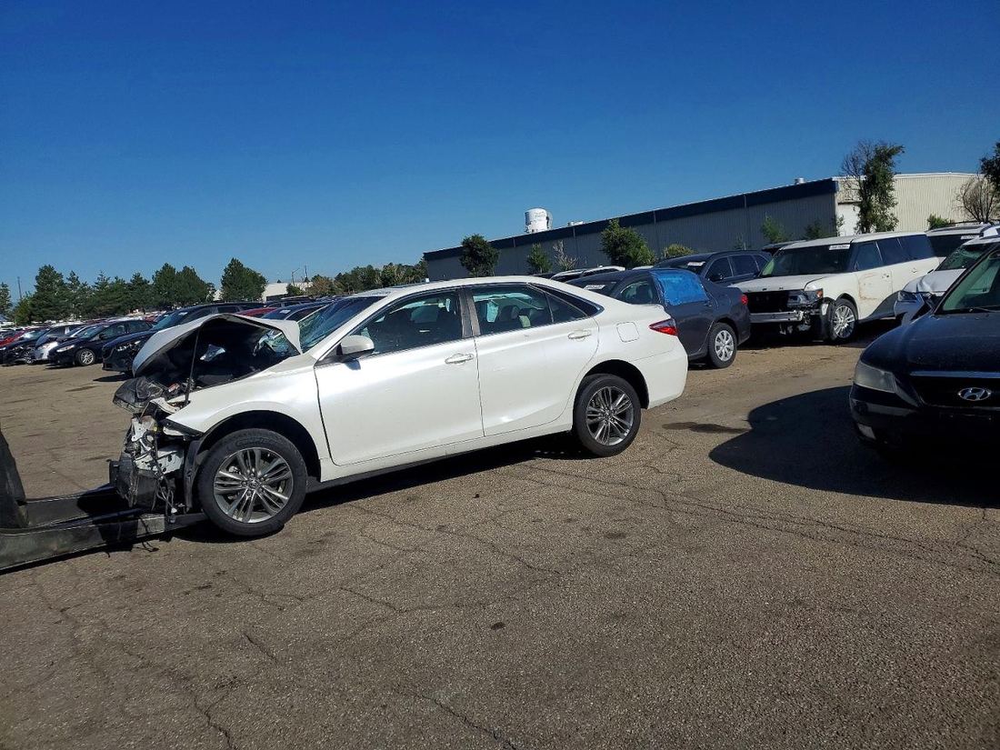 2017 TOYOTA CAMRY